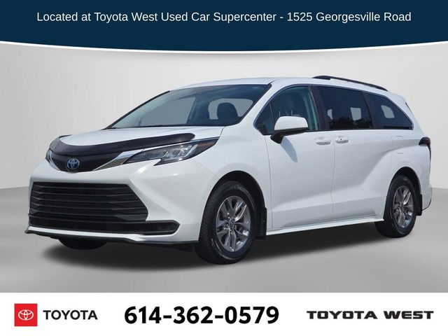 2022 Toyota Sienna LE FWD photo