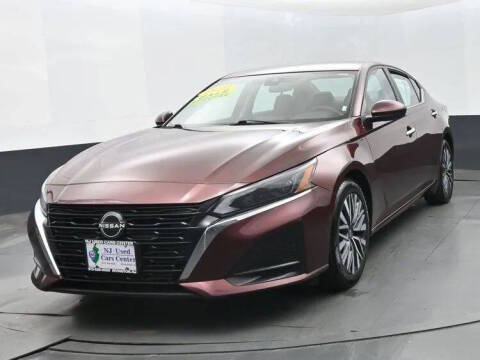 2023 Nissan Altima 2.5 SV FWD photo