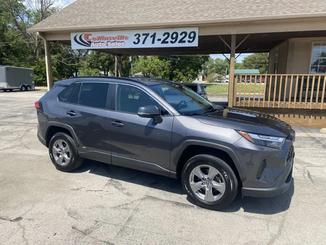 2022 Toyota RAV4 Hybrid XLE AWD photo