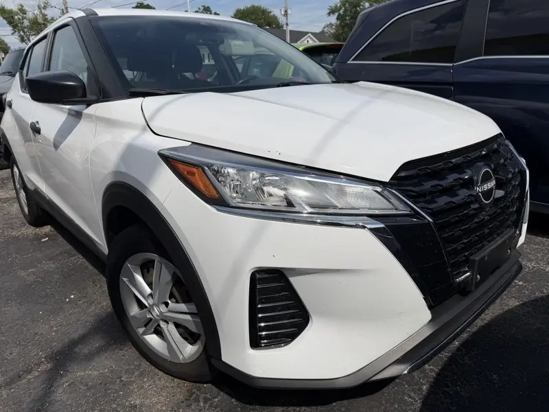 2023 Nissan Kicks S FWD photo