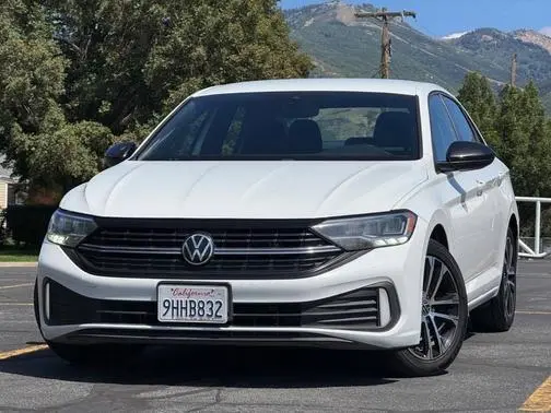 2023 Volkswagen Jetta Sport FWD photo