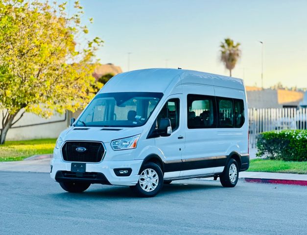 2021 Ford Transit Passenger Wagon XLT RWD photo