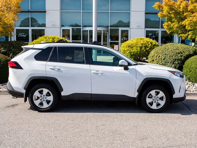 2021 Toyota RAV4 XLE AWD photo