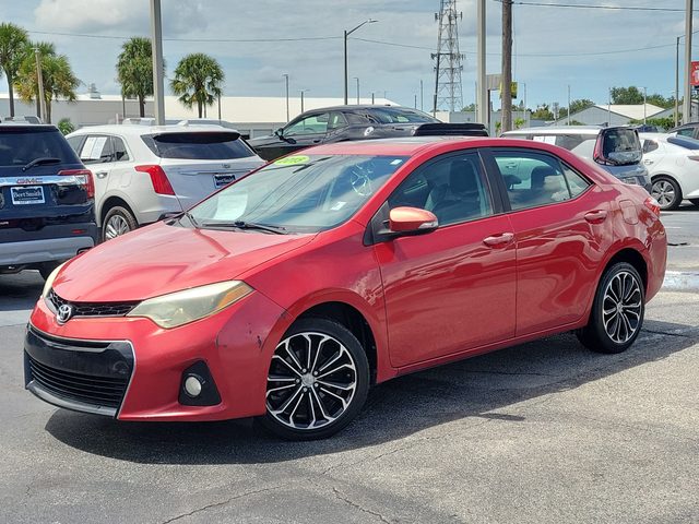 2015 Toyota Corolla  FWD photo