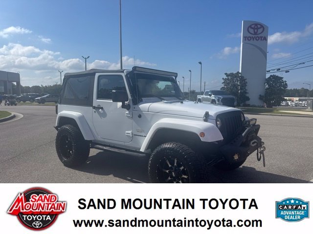 2015 Jeep Wrangler Sahara 4WD photo