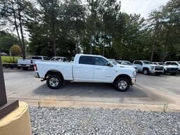 2022 Ram 2500 Big Horn 4WD photo
