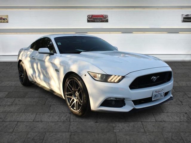 2015 Ford Mustang GT RWD photo