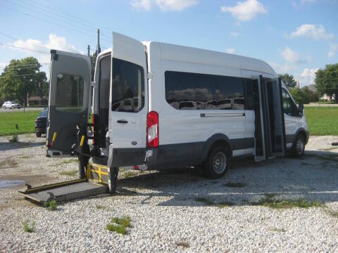 2017 Ford Transit Passenger Wagon XLT RWD photo
