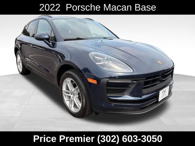 2022 Porsche Macan  AWD photo