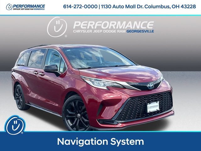 2022 Toyota Sienna XSE FWD photo