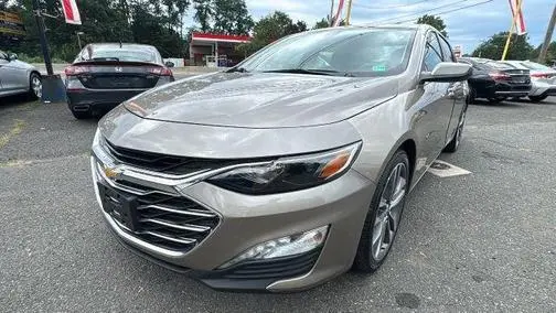 2022 Chevrolet Malibu LT FWD photo