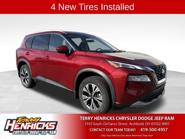2021 Nissan Rogue SV FWD photo