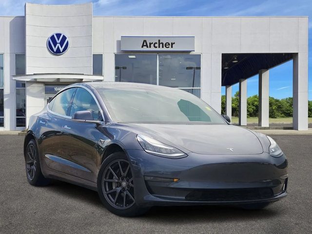 2019 Tesla Model 3 Standard Range Plus RWD photo
