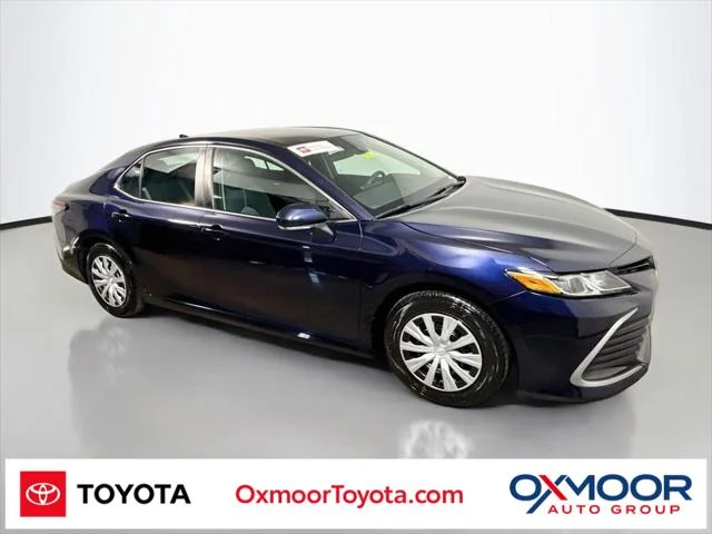 2022 Toyota Camry Hybrid LE FWD photo
