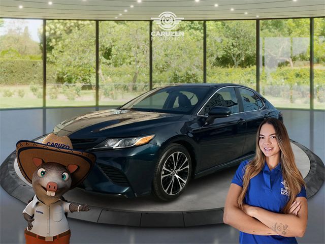 2019 Toyota Camry SE FWD photo