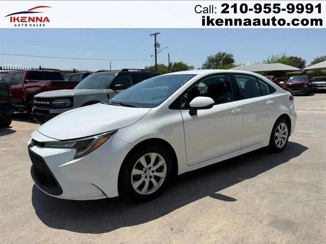2021 Toyota Corolla LE FWD photo