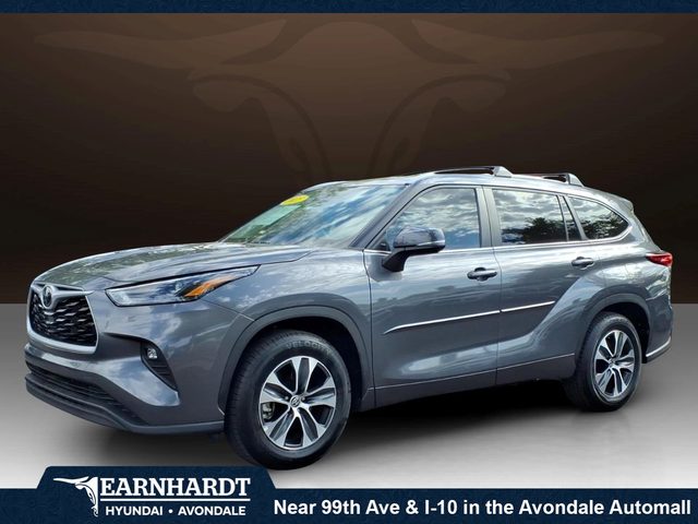 2023 Toyota Highlander XLE FWD photo