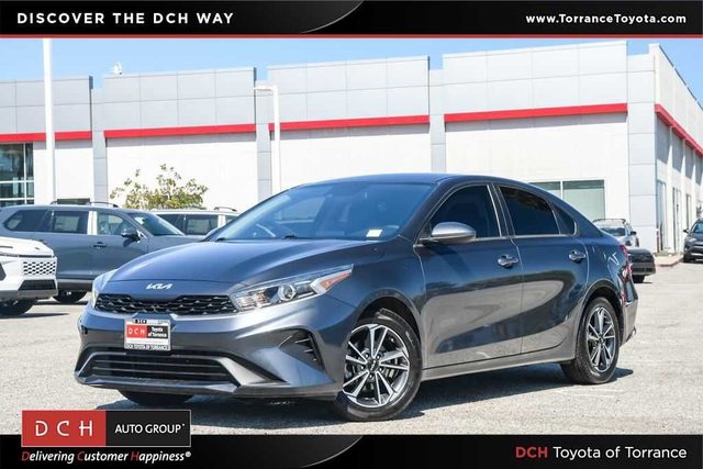 2022 Kia Forte LXS FWD photo