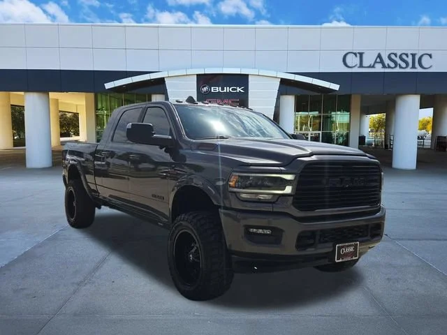 2022 Ram 2500 Laramie 4WD photo