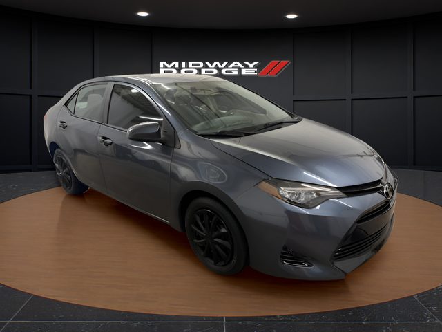 2019 Toyota Corolla LE FWD photo