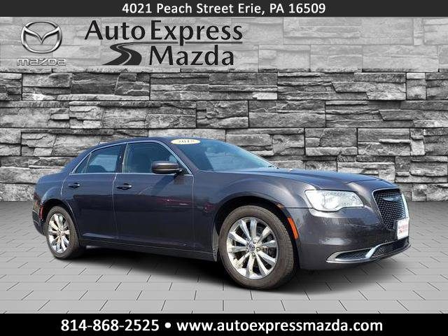 2018 Chrysler 300 Touring AWD photo
