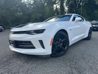 2017 Chevrolet Camaro 2LT RWD photo