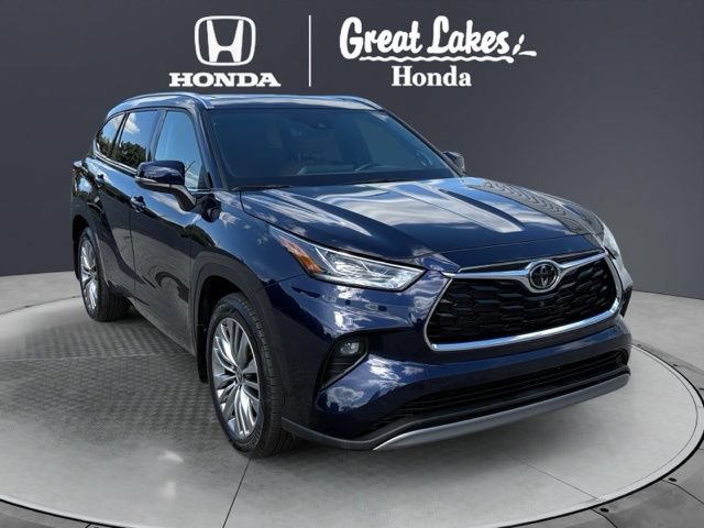 2022 Toyota Highlander Platinum AWD photo