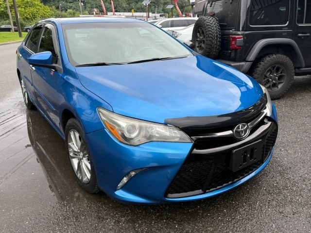 2017 Toyota Camry SE FWD photo