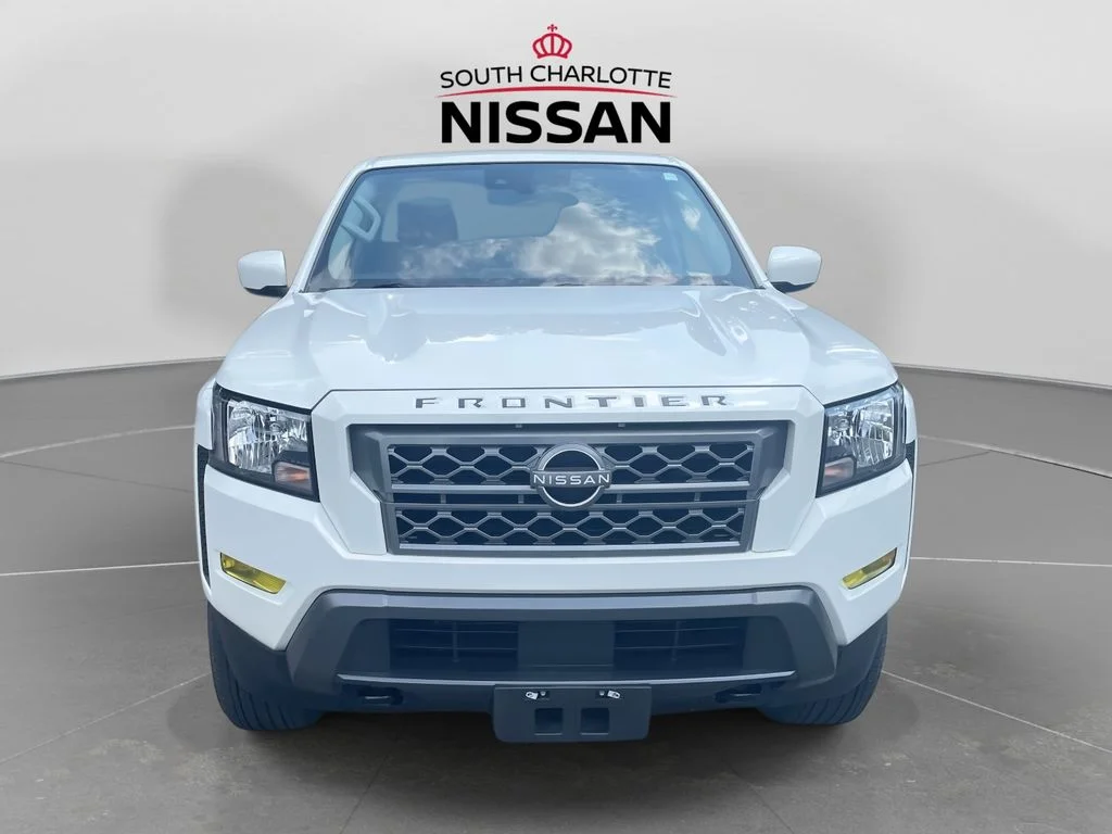 2023 Nissan Frontier SV 4WD photo