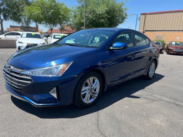 2020 Hyundai Elantra SEL FWD photo