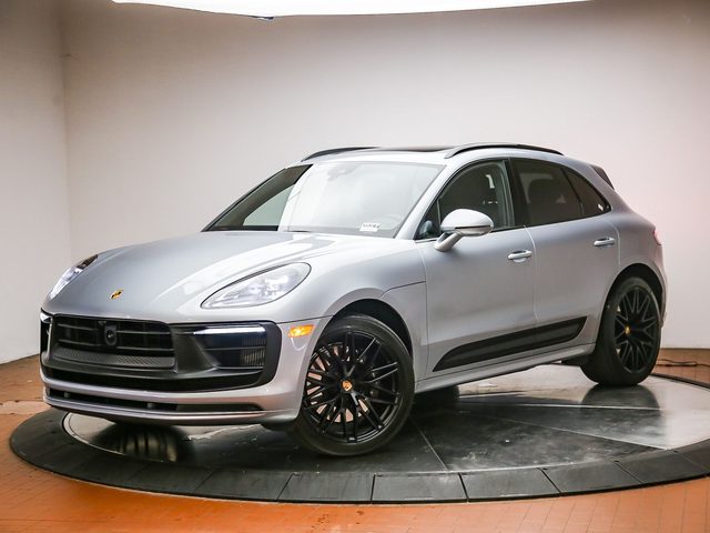 2023 Porsche Macan GTS AWD photo