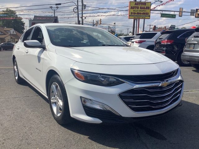 2019 Chevrolet Malibu LS FWD photo