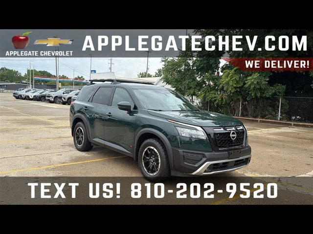 2023 Nissan Pathfinder SV 4WD photo