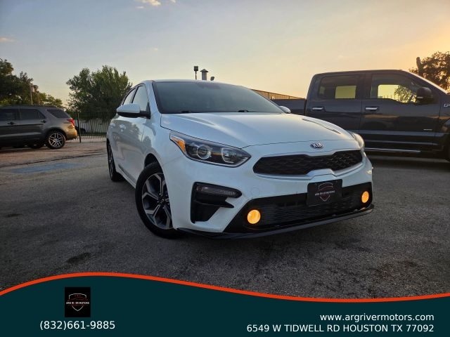2021 Kia Forte LXS FWD photo