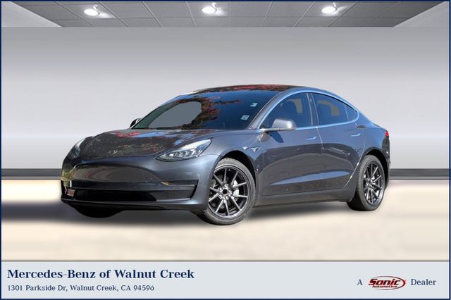 2018 Tesla Model 3 Long Range Battery RWD photo