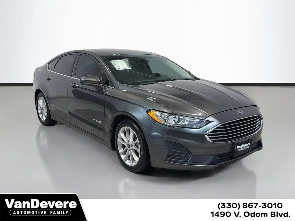 2019 Ford Fusion SE FWD photo