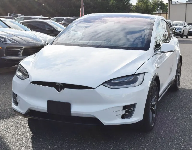 2019 Tesla Model X 100D AWD photo