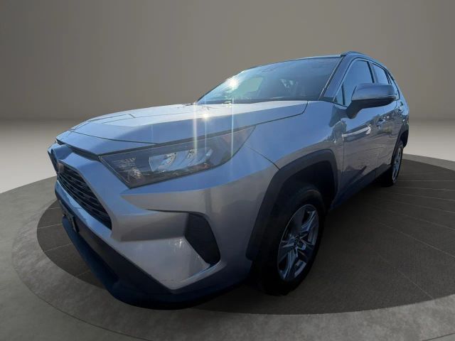 2022 Toyota RAV4 Hybrid LE AWD photo