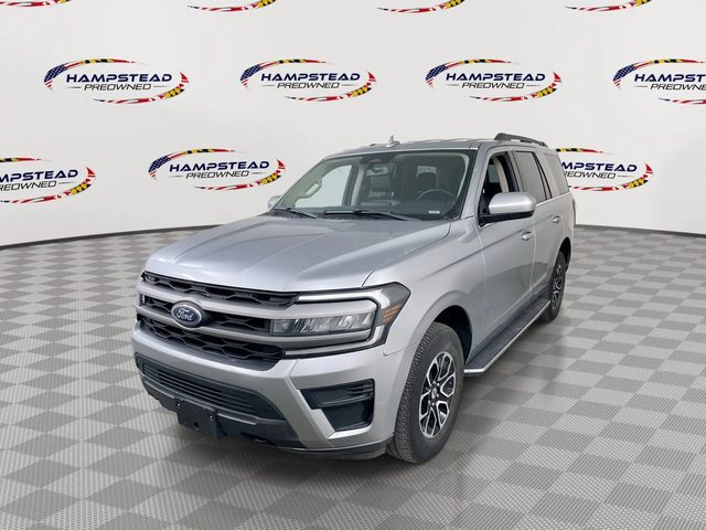 2023 Ford Expedition XLT 4WD photo