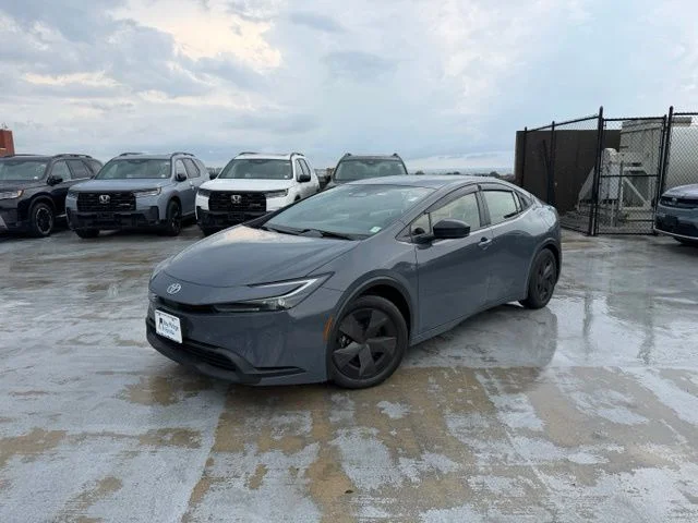 2023 Toyota Prius LE AWD photo