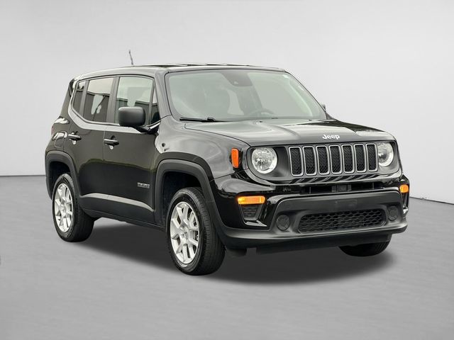 2023 Jeep Renegade Latitude 4WD photo