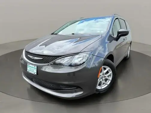 2021 Chrysler Voyager LXi FWD photo