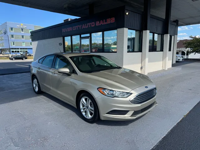 2018 Ford Fusion SE FWD photo