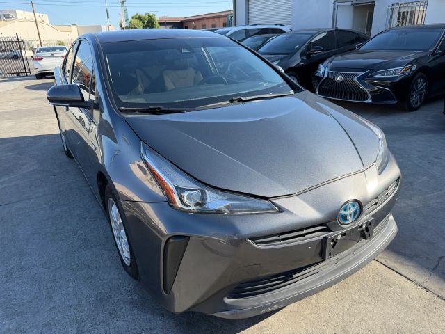 2021 Toyota Prius L Eco FWD photo