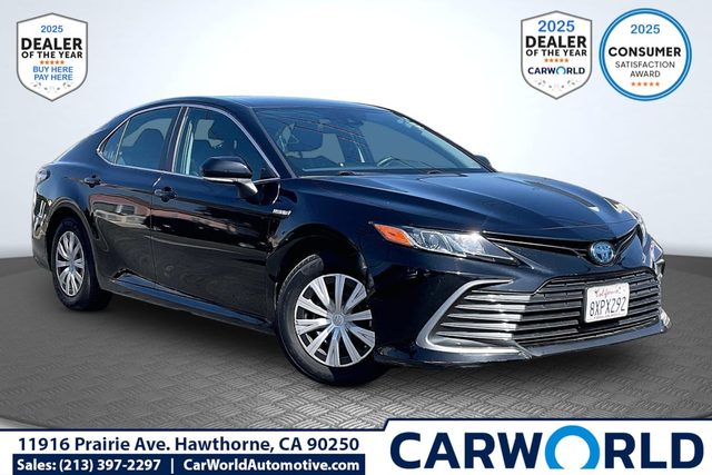 2021 Toyota Camry Hybrid LE FWD photo