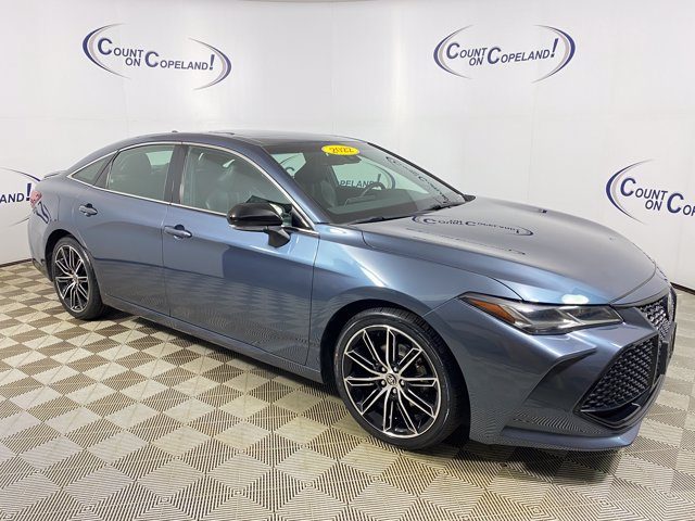 2022 Toyota Avalon Touring FWD photo