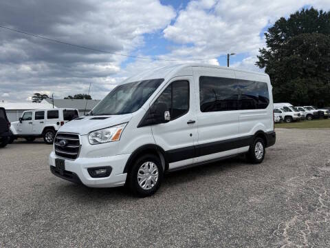 2020 Ford Transit Passenger Wagon XLT RWD photo