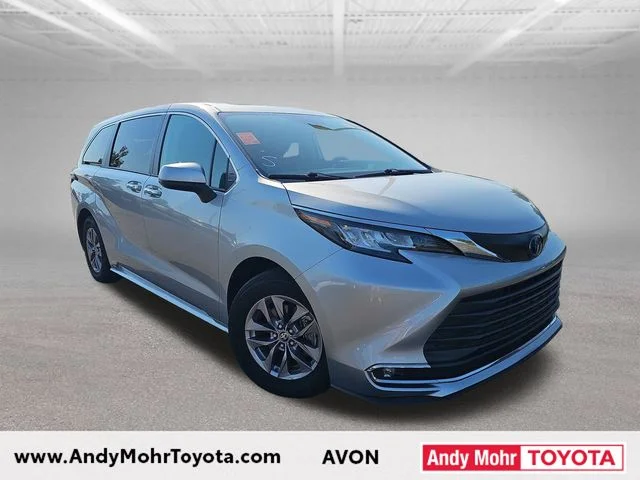 2022 Toyota Sienna XLE AWD photo