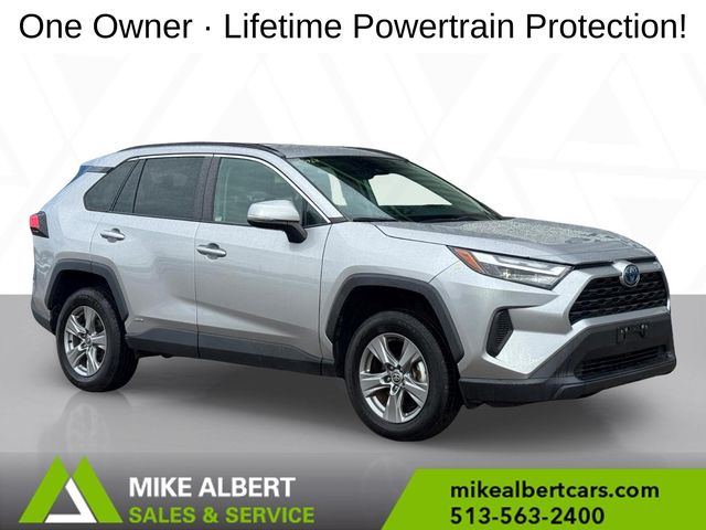 2022 Toyota RAV4 Hybrid XLE AWD photo