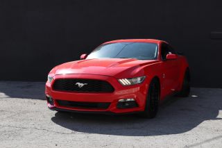 2015 Ford Mustang V6 RWD photo